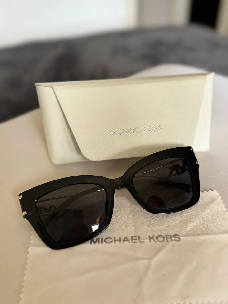 Óculos de sol Michael Kors 