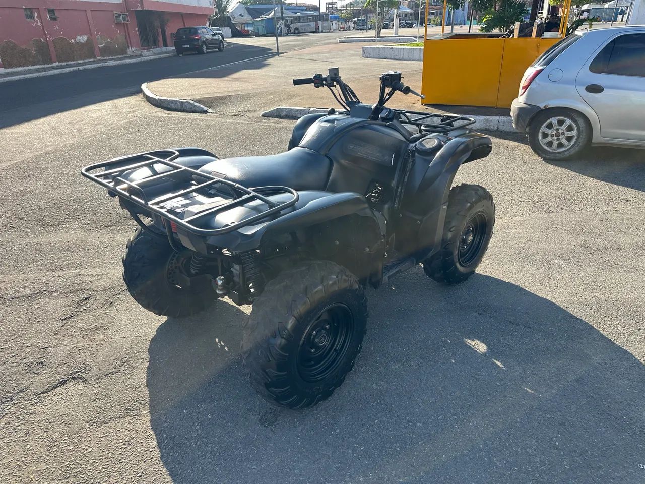 Quadriciclo Yamaha Grizzly 700 4x4 automático  - Foto 2