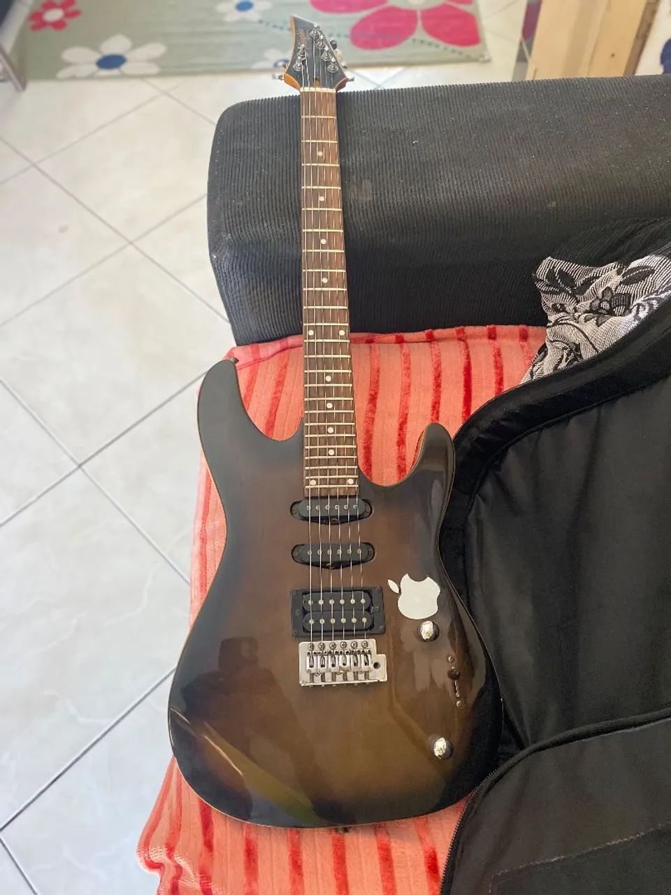 Guitarra Tagima/menphis