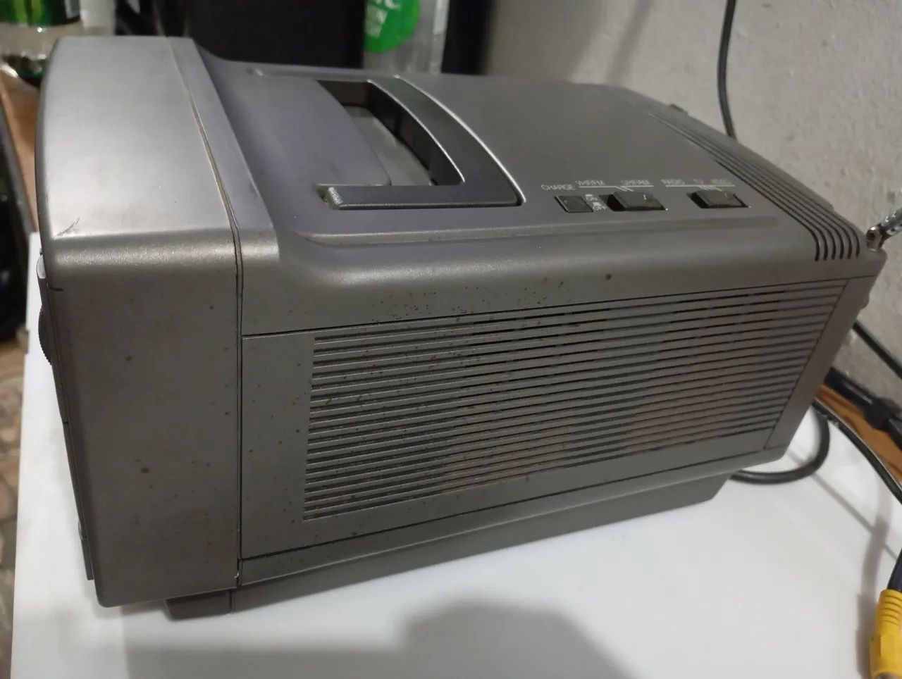 Tv 5 polegadas tubo com av  colorida  no estado sem garantia - Foto 3