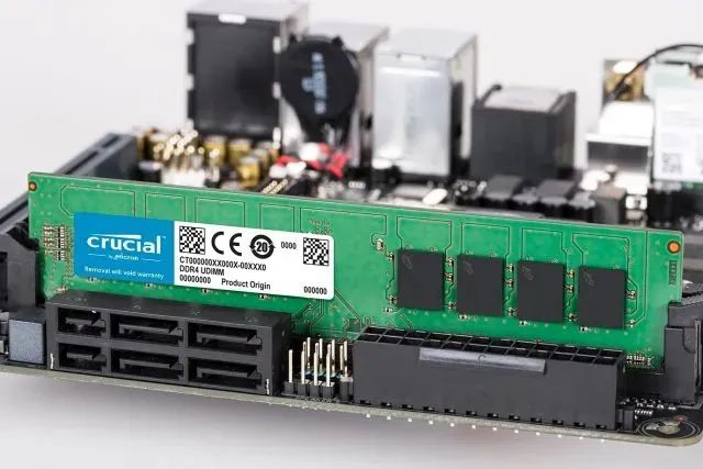 12X CARTÃO - MEMÓRIA DDR4 16GB 2666 Mhz CRUCIAL - NOVO ORIGINAL
