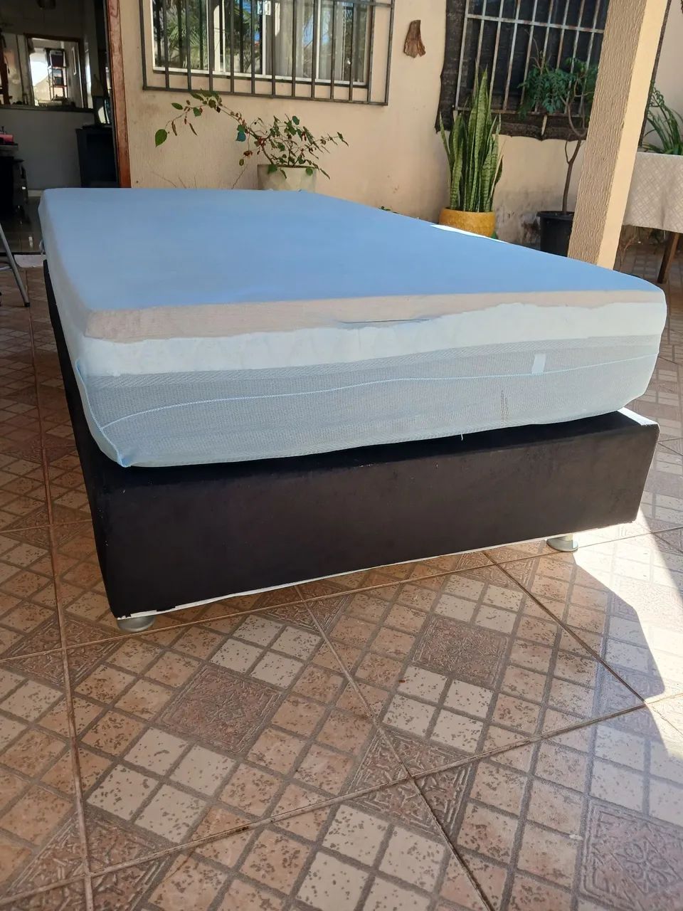 Cama solteirão semi nova - Foto 2