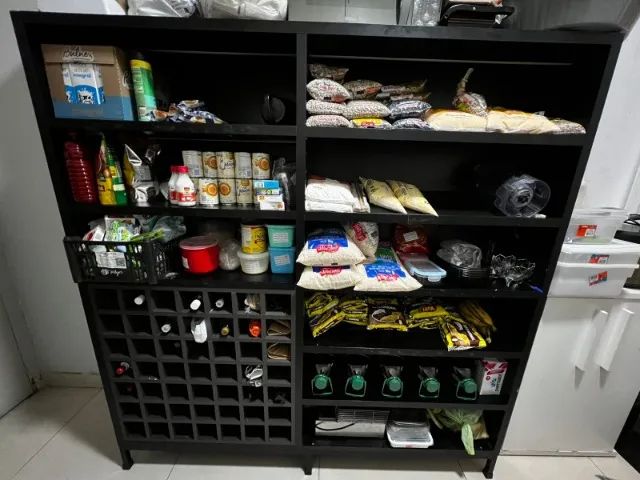 estante com nichos - Foto 3