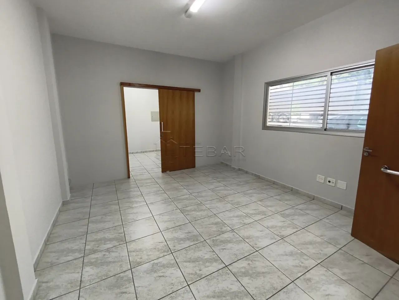 SALA COMERCIAL DE APROXIMADAMENTE 40 M² - Foto 4
