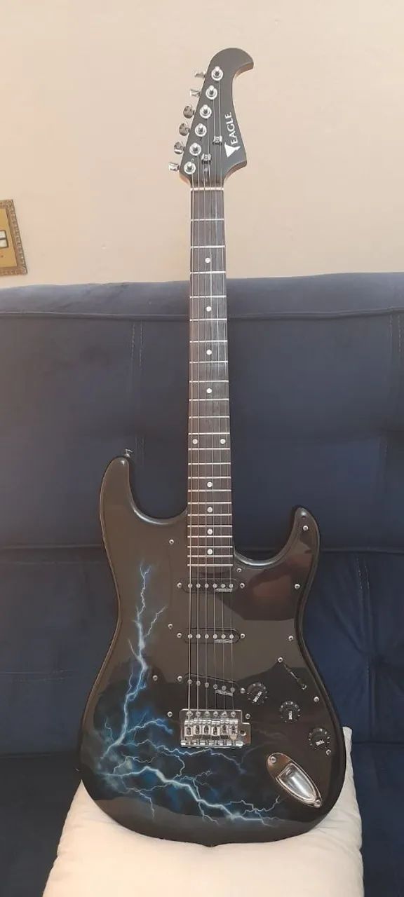 Guitarra Eagle EGP-10  - " R$757,00" no pix - Foto 4