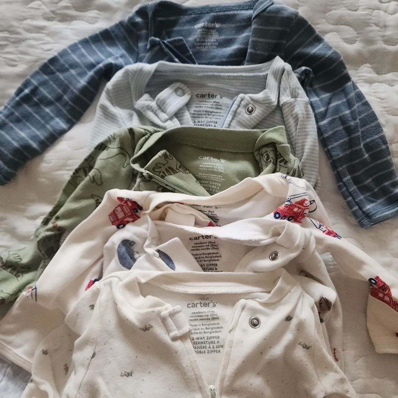 Kit 6 macacões da Carters + 1 macacão brinde tamanhos Recém Nascido - Foto 2