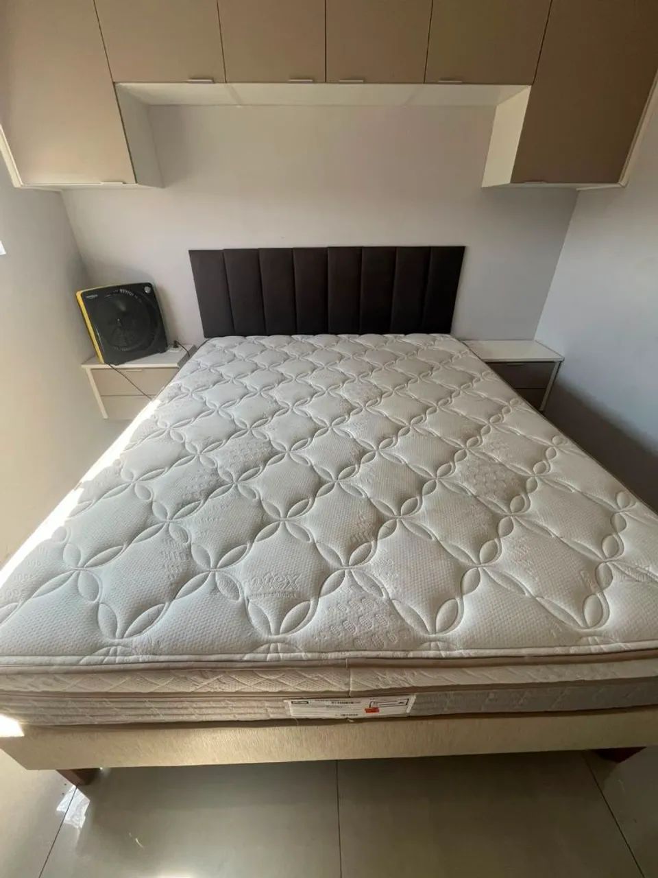 Cama Queen 