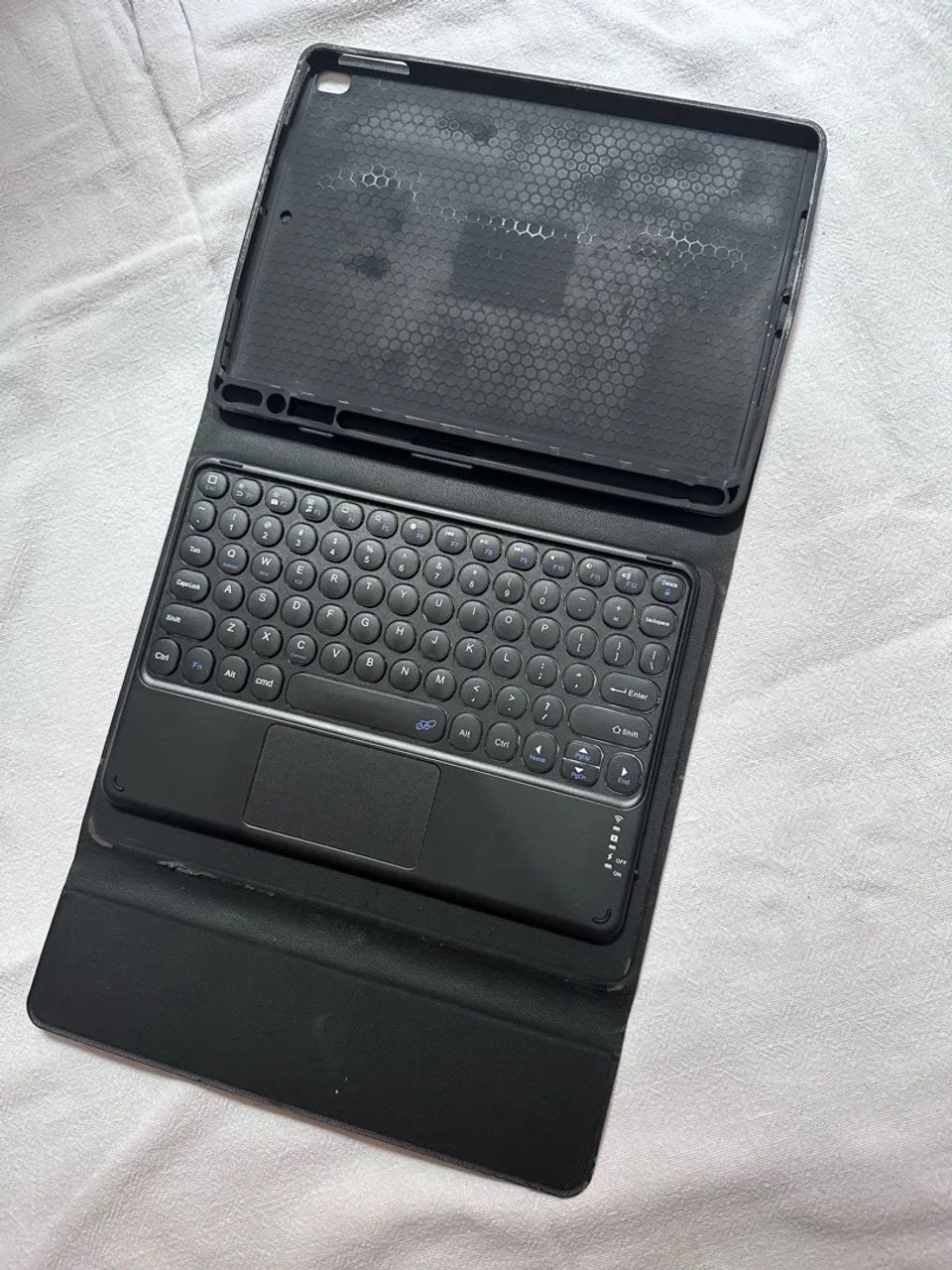 Capa para iPad 9 com teclado e mouse  - Foto 2