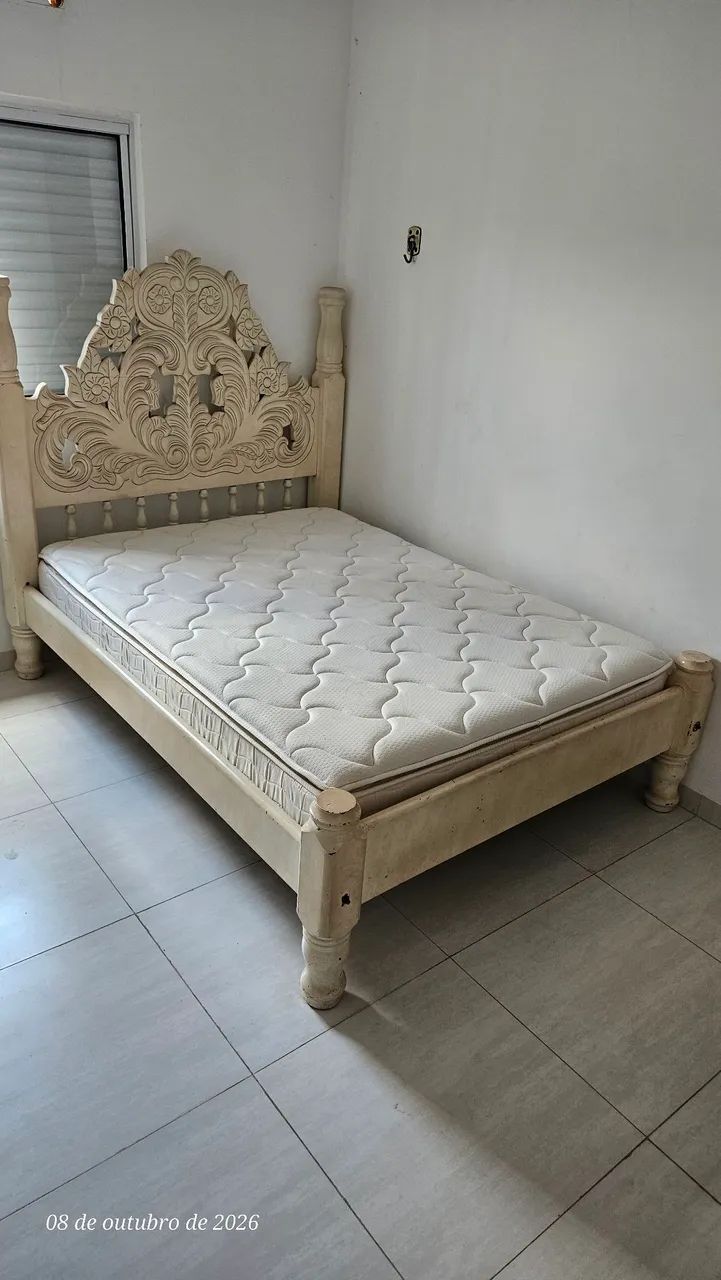 Cama e Colchão 