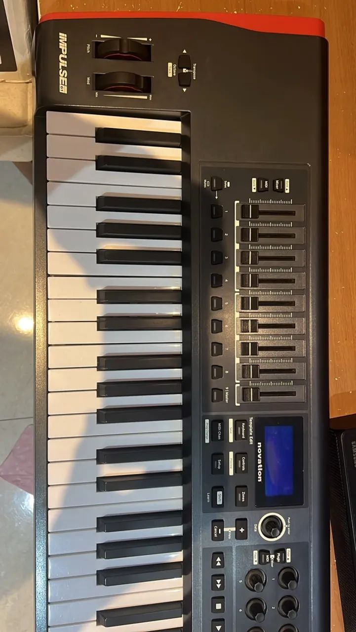 Teclado Novation Impulse 61  - Foto 3