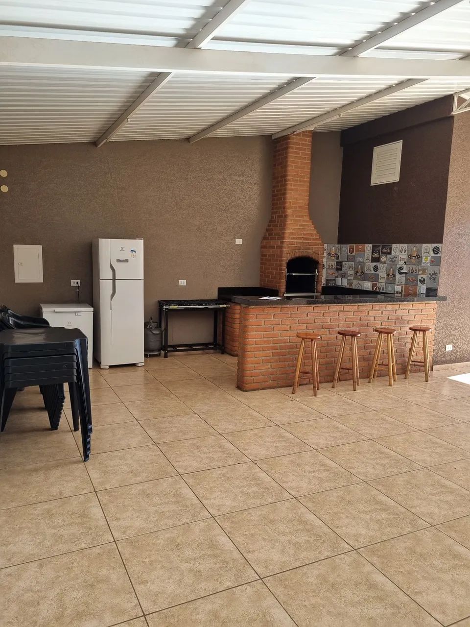 EDÍCULA PARA LOCAÇÃO 