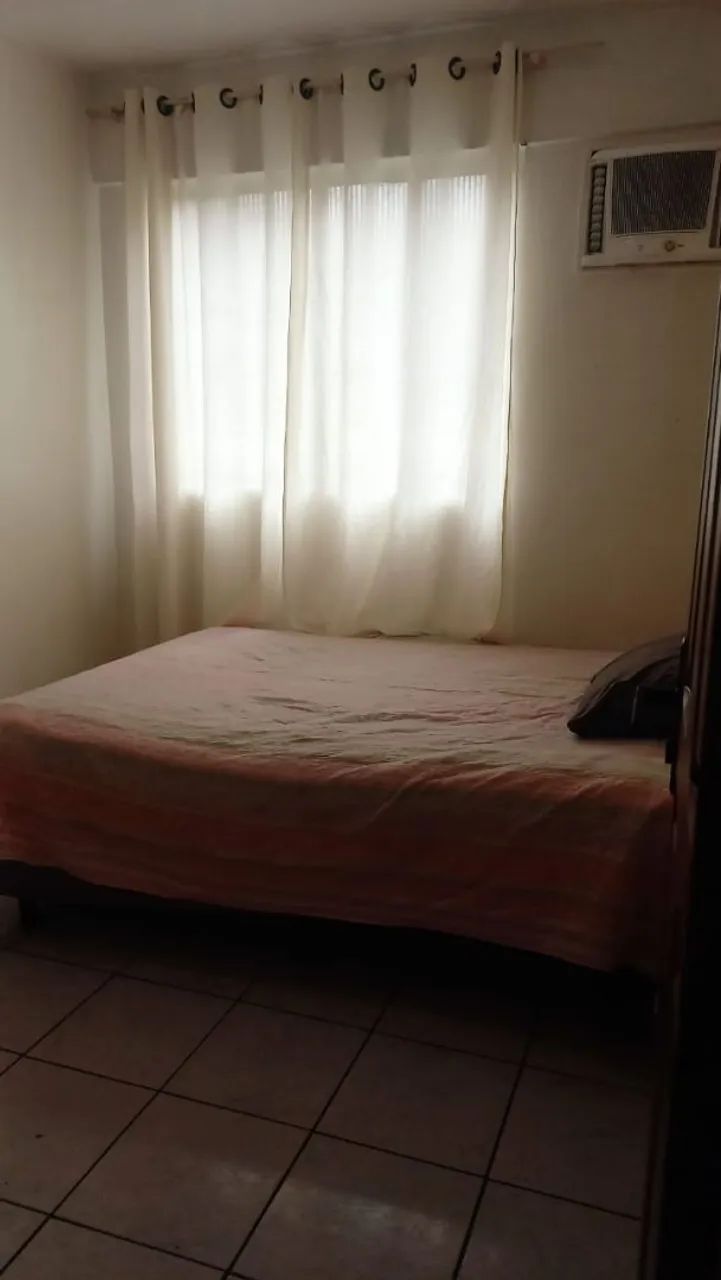 Alugo uma suíte mobiliada Leia o anúncio 