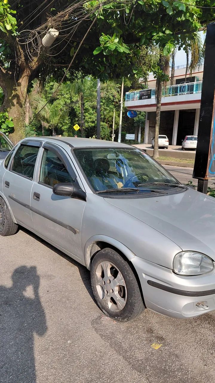 Chevrolet Corsa Corsa Sed Classic Super 1.6 MPFI VHC 8V 2004