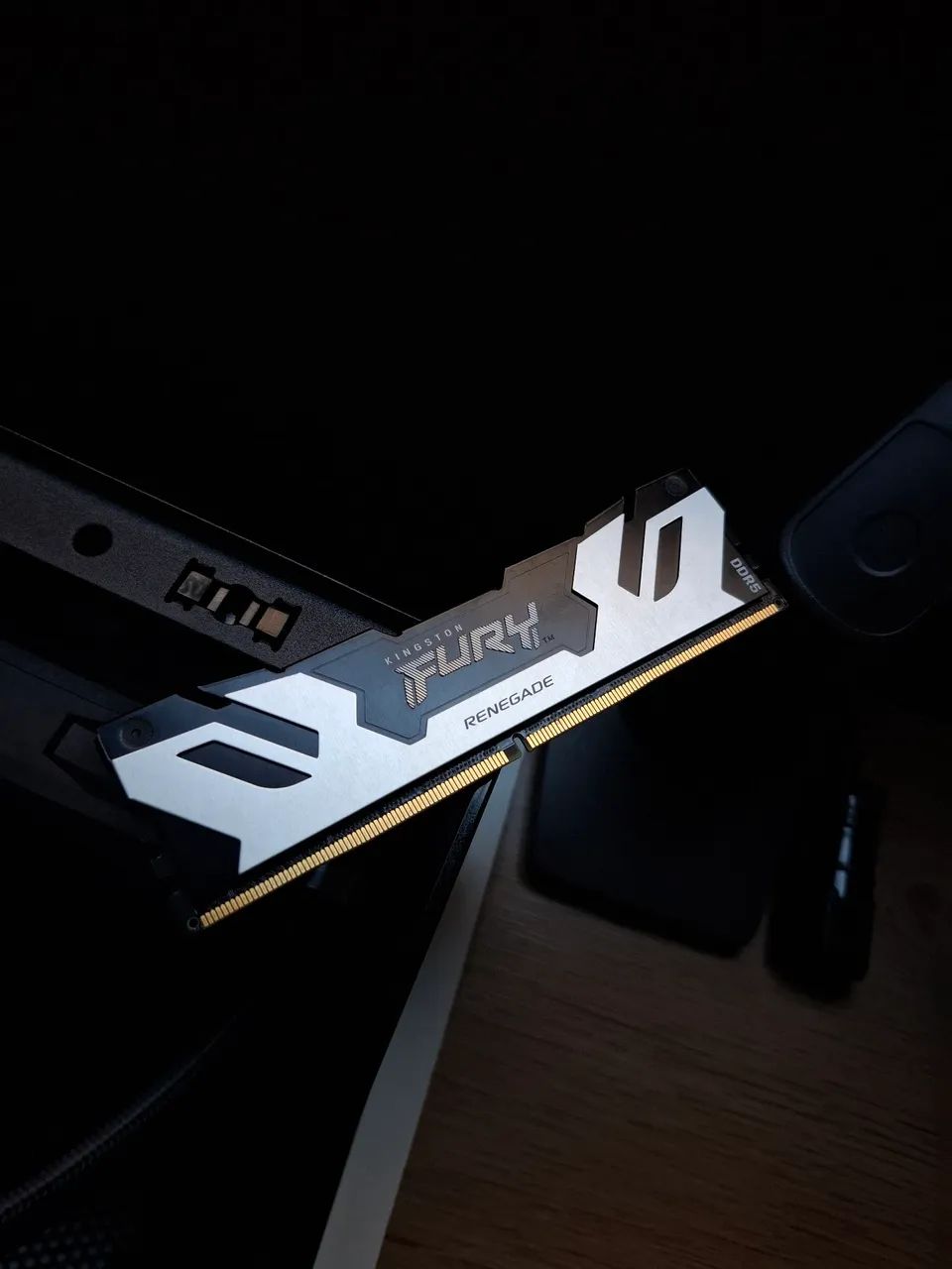 MEMÓRIA RAM 2X16GB KINGSTON FURY 6000MHZ CL32 - Foto 2
