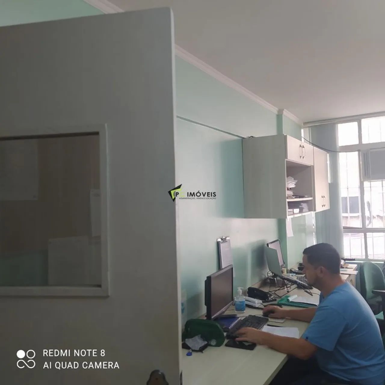 Sala Comercial À Venda no Centro - 2 salas, Banheiro, Copa, Sala de Espera, 67m² - Foto 5