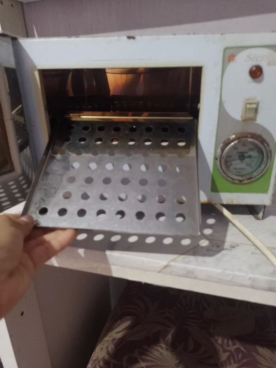Estufa de esterilizar alicates de unhas  - Foto 2