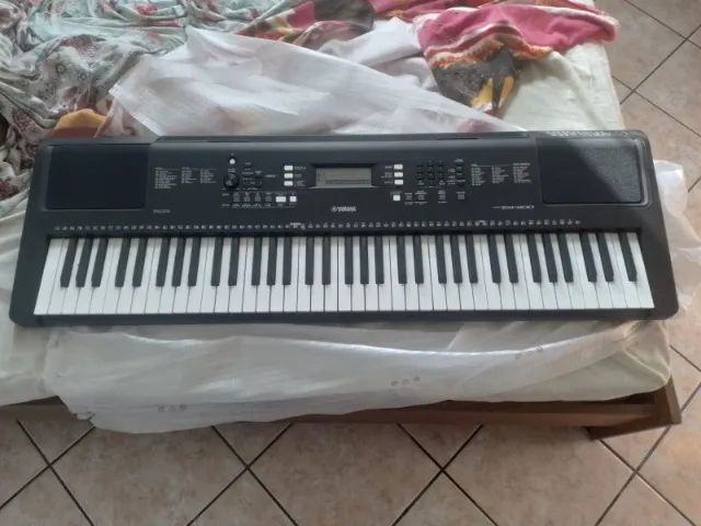 teclado Yamaha PSR-EW300