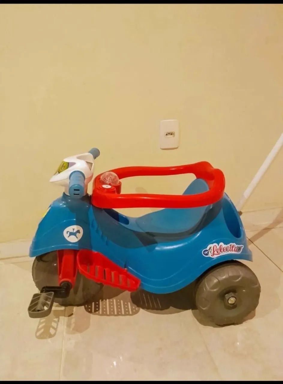 Triciclo infantil 