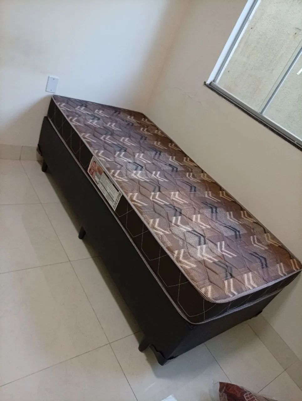 Cama solteiro box e colchão 