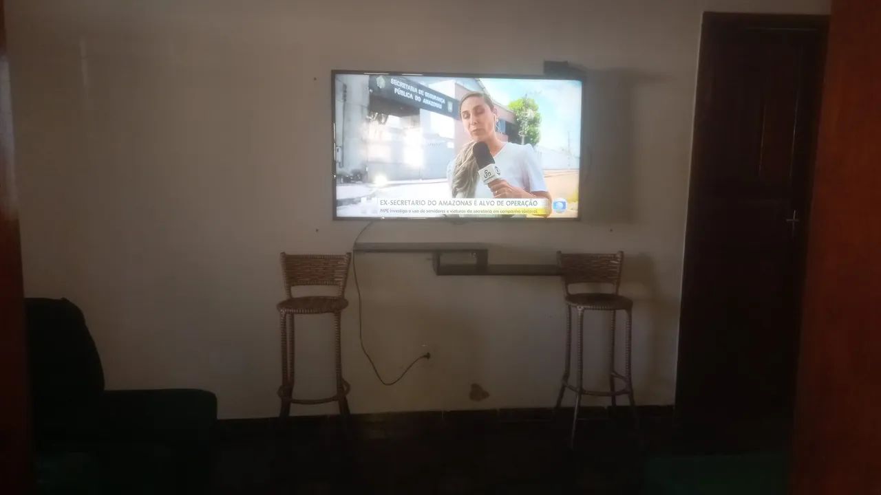 TV 65 POLEGADAS SAMSUNG NAO E SMART NOVÍSSIMA  TROCO EM TV MENOR PEGANDO VOLTA SO ESTOU VE - Foto 4