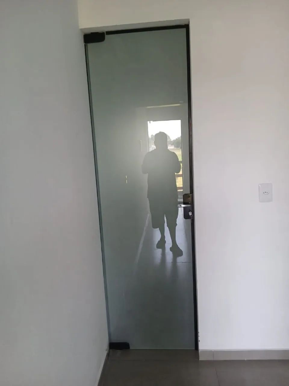 OPORTUNIDADE DE ALUGUEL DE KITNET SEM CONDOMÍNIO E SEM IPTU TRATAR PELO WATTS * - Foto 5