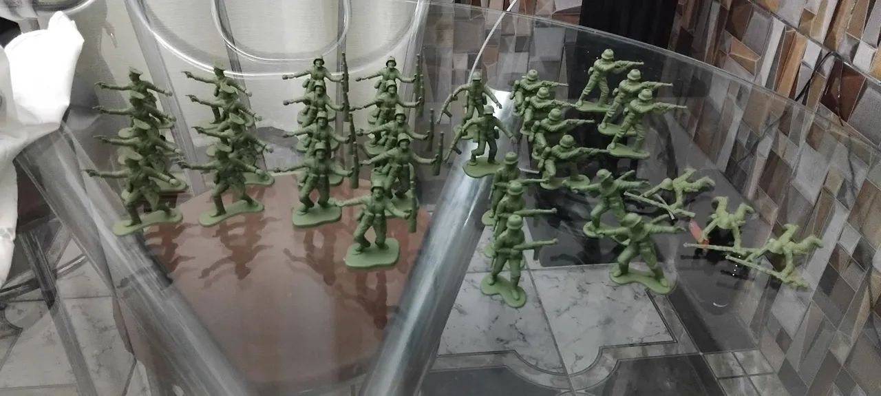 Miniaturas soldadinhos gulliver