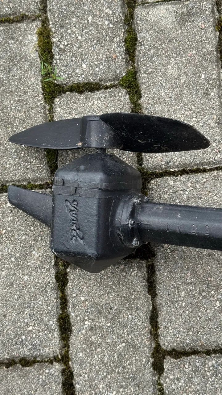 Smart pedal caiaker