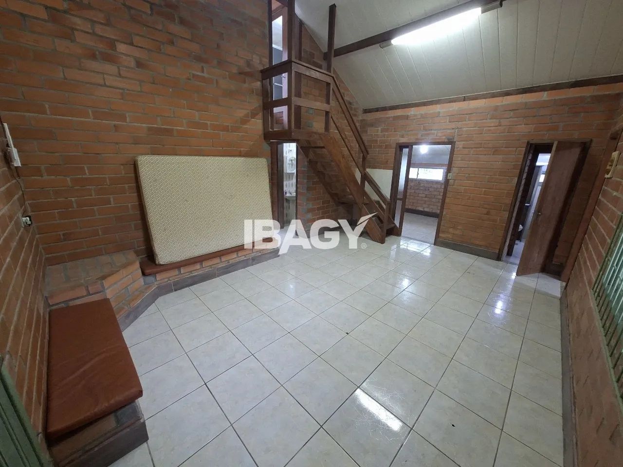 Excelente Casa 5 dormitório(s) em Armação - Florianópolis - Foto 2
