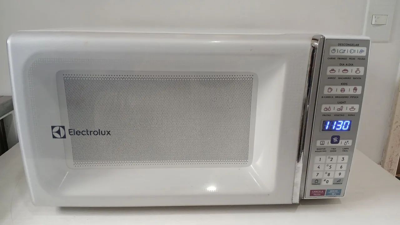 Micro-ondas Electrolux 31L Branco - Funcionando Perfeitamente - Foto 2