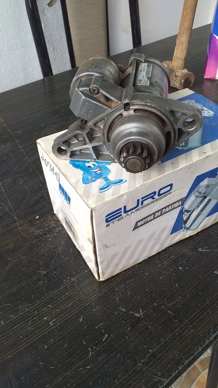 Vendo um motor de partida 