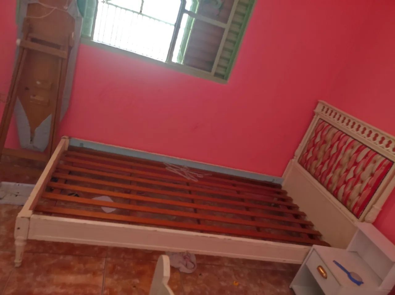 Cama solteiro de maciça 