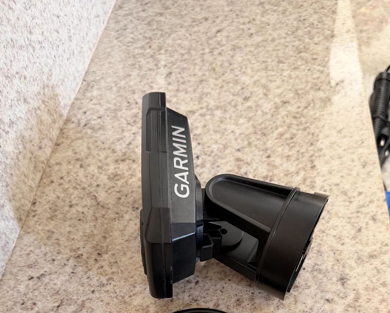 Monitor e base do sonar Striker 4 Garmin  - Foto 2