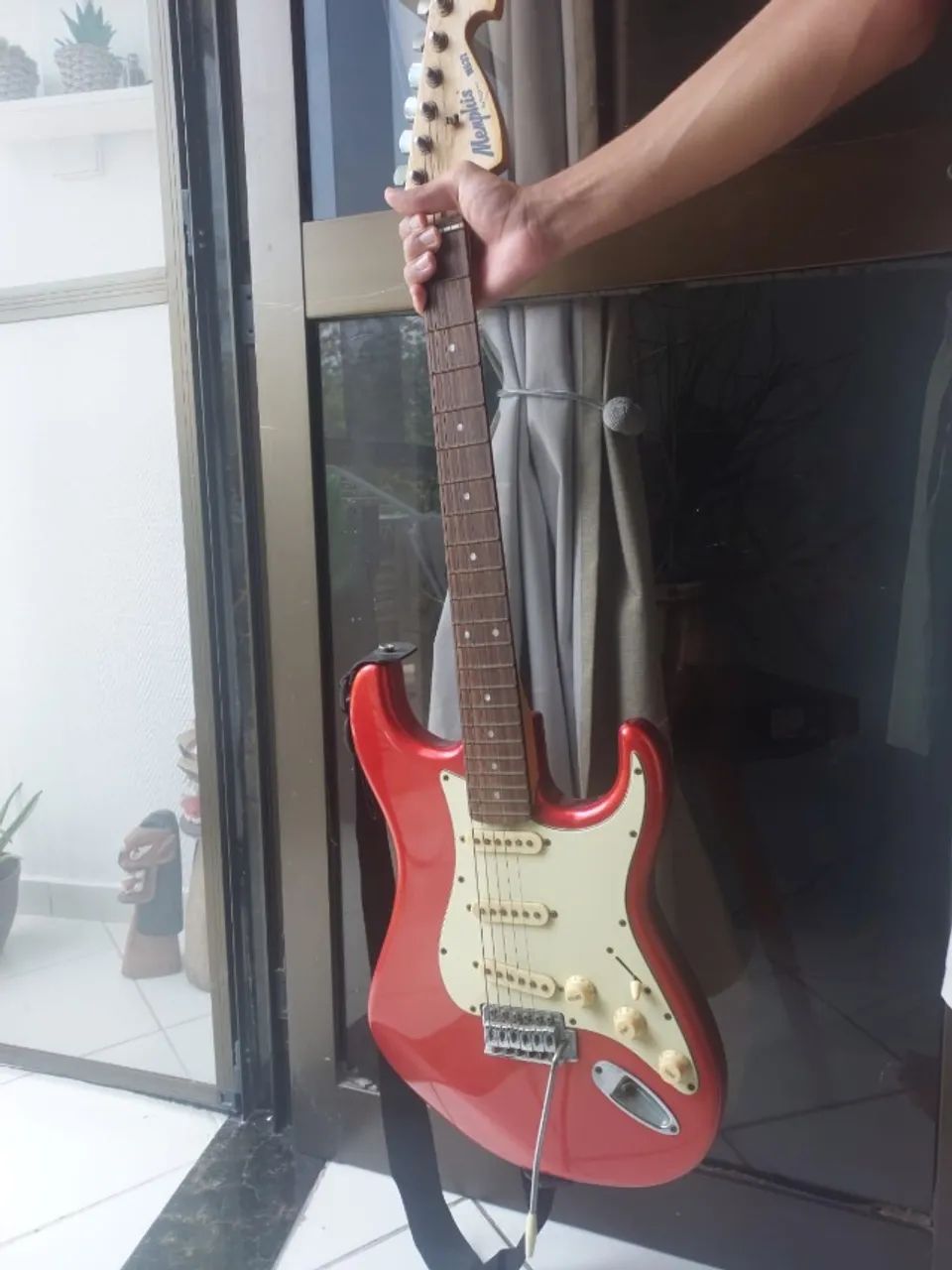 Guitarra Memphis By Tagima Vermelha MG32 + Caixa de som Meteora
