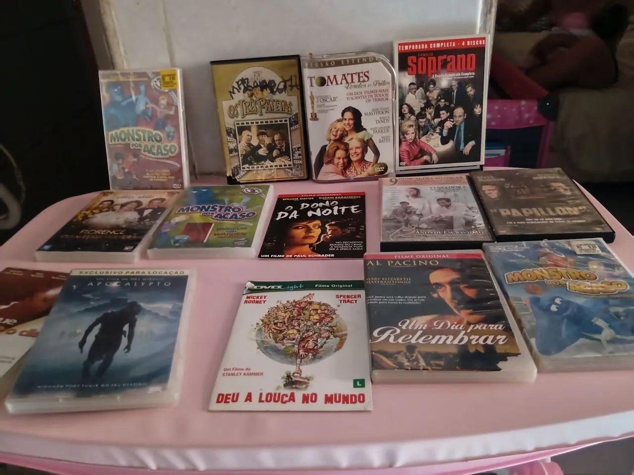 17 DVDs e um aparelho de dvd - Foto 3