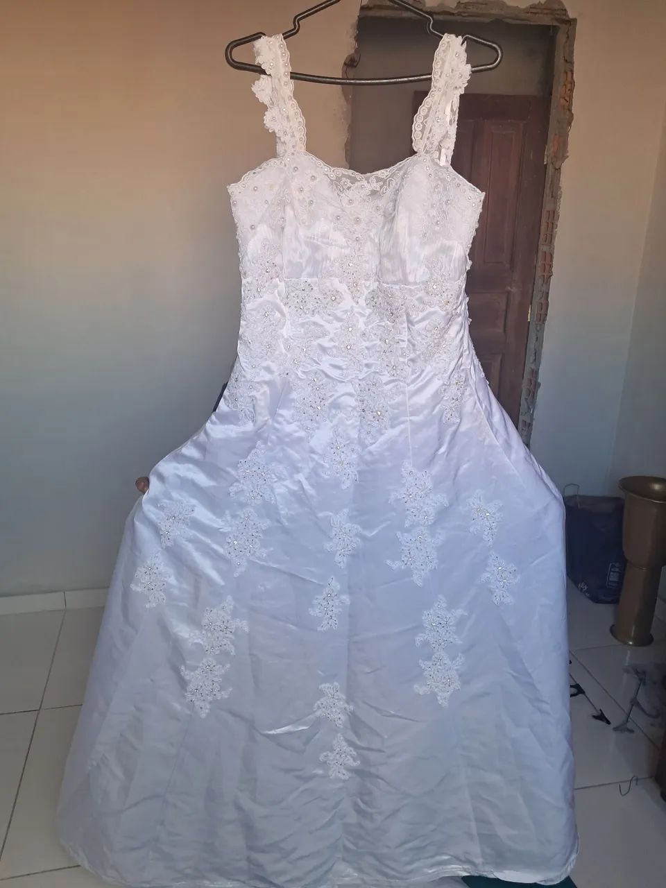 Alugo vestido de casamento 