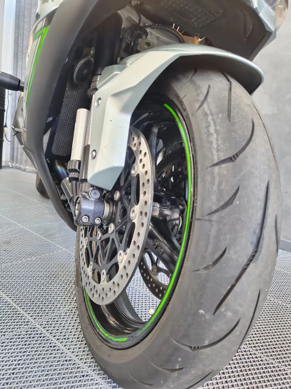 Kawasaki Zx-10/ Zx-10r 1000cc 2018 - 1491718704 | OLX