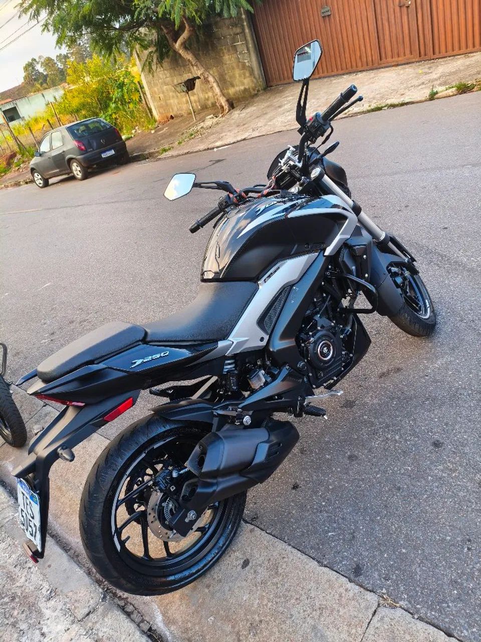 BAJAJ DOMINAR 250 ZERO - Foto 4