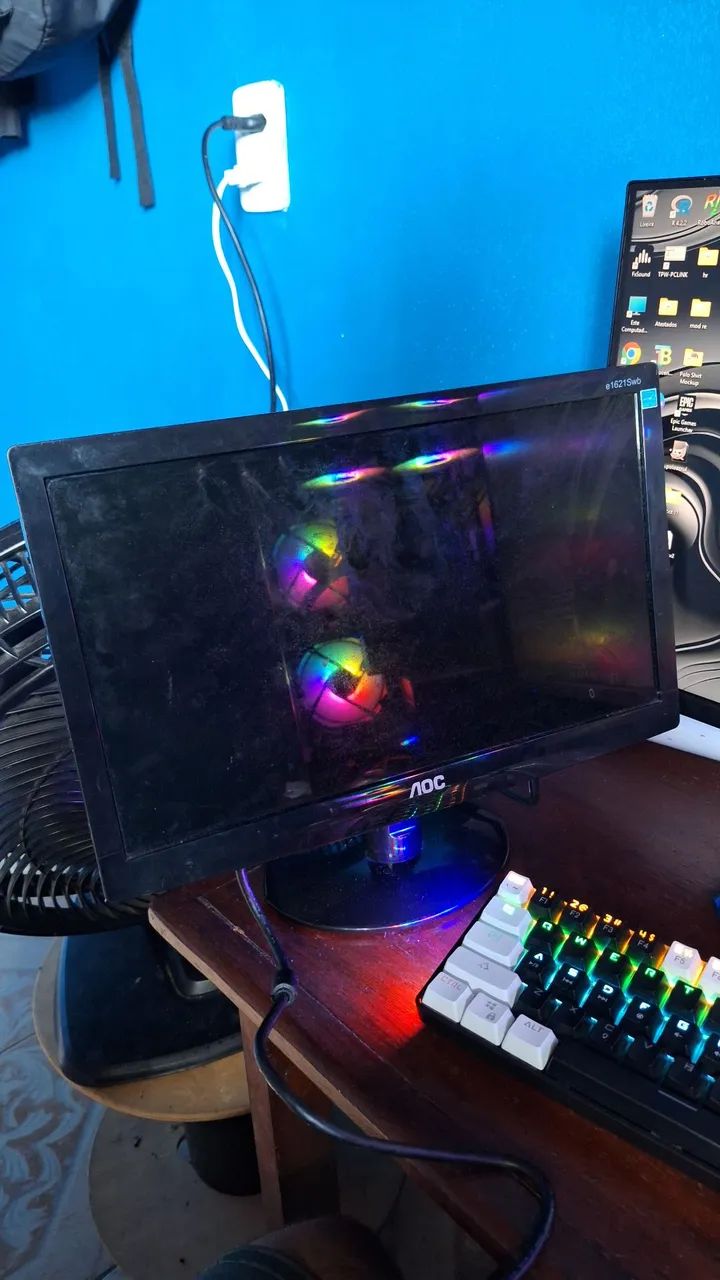 Monitor 16 polegadas