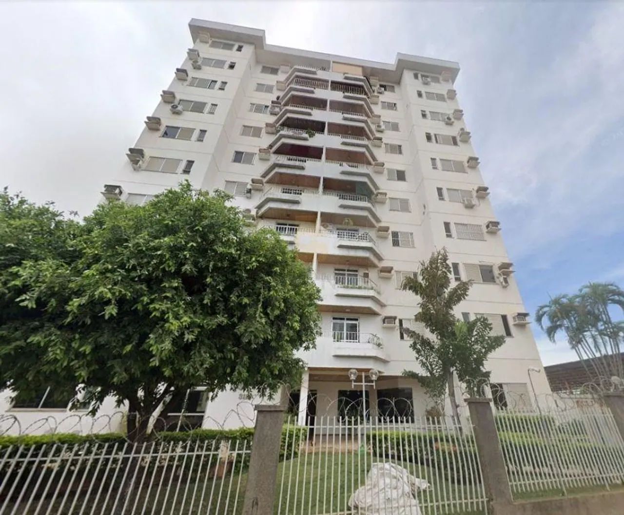 APARTAMENTO - VENDA - Edifício Renoir - Araés - Cuiabá/MT