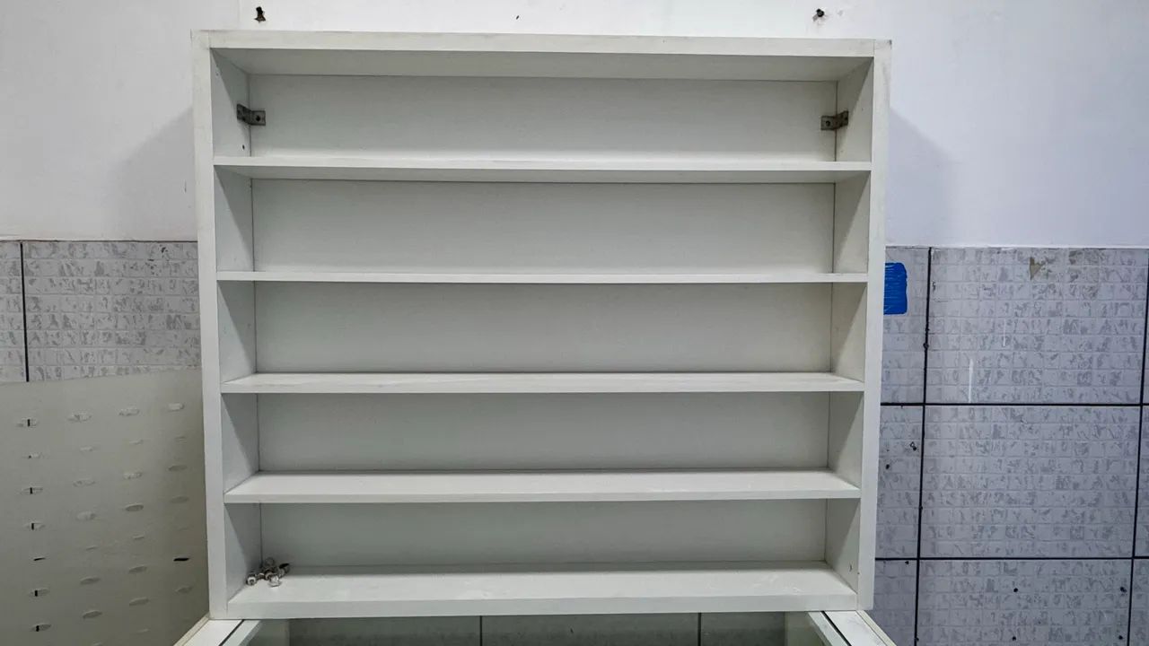 Vende-se Expositor de mercadoria