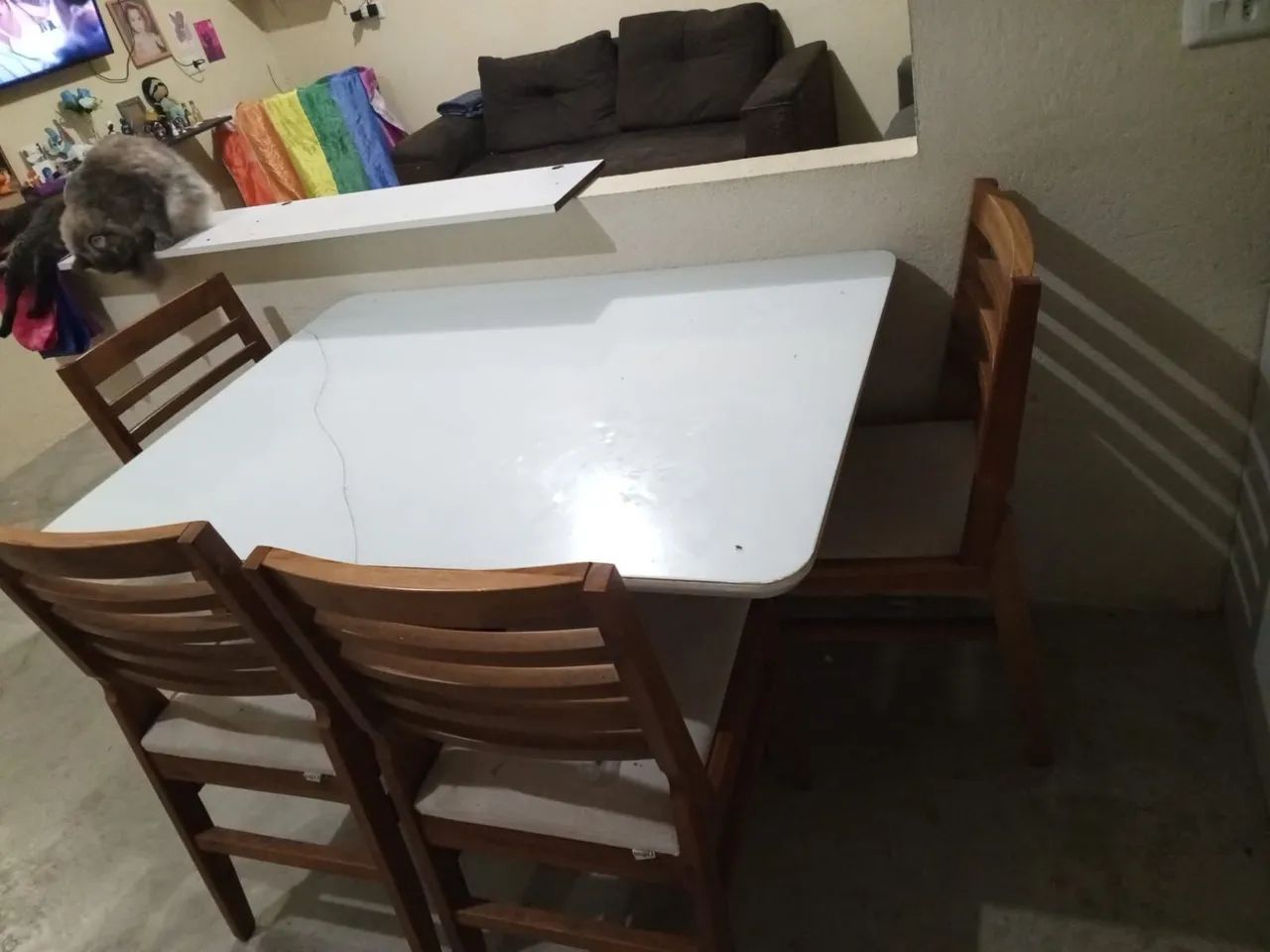 Mesa retangular com 4 cadeiras