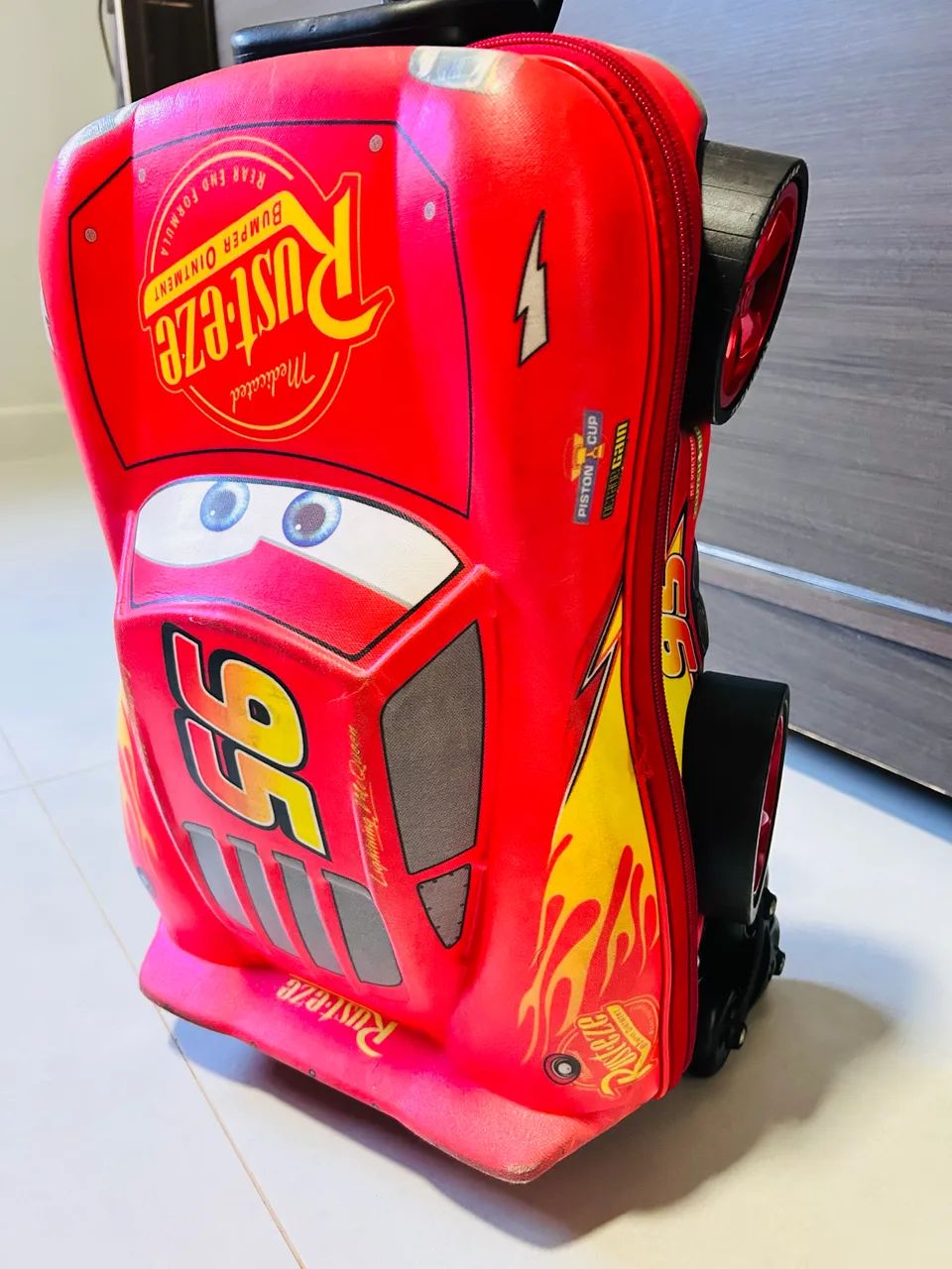 Mochila de Rodinhas Menino Carros 3D