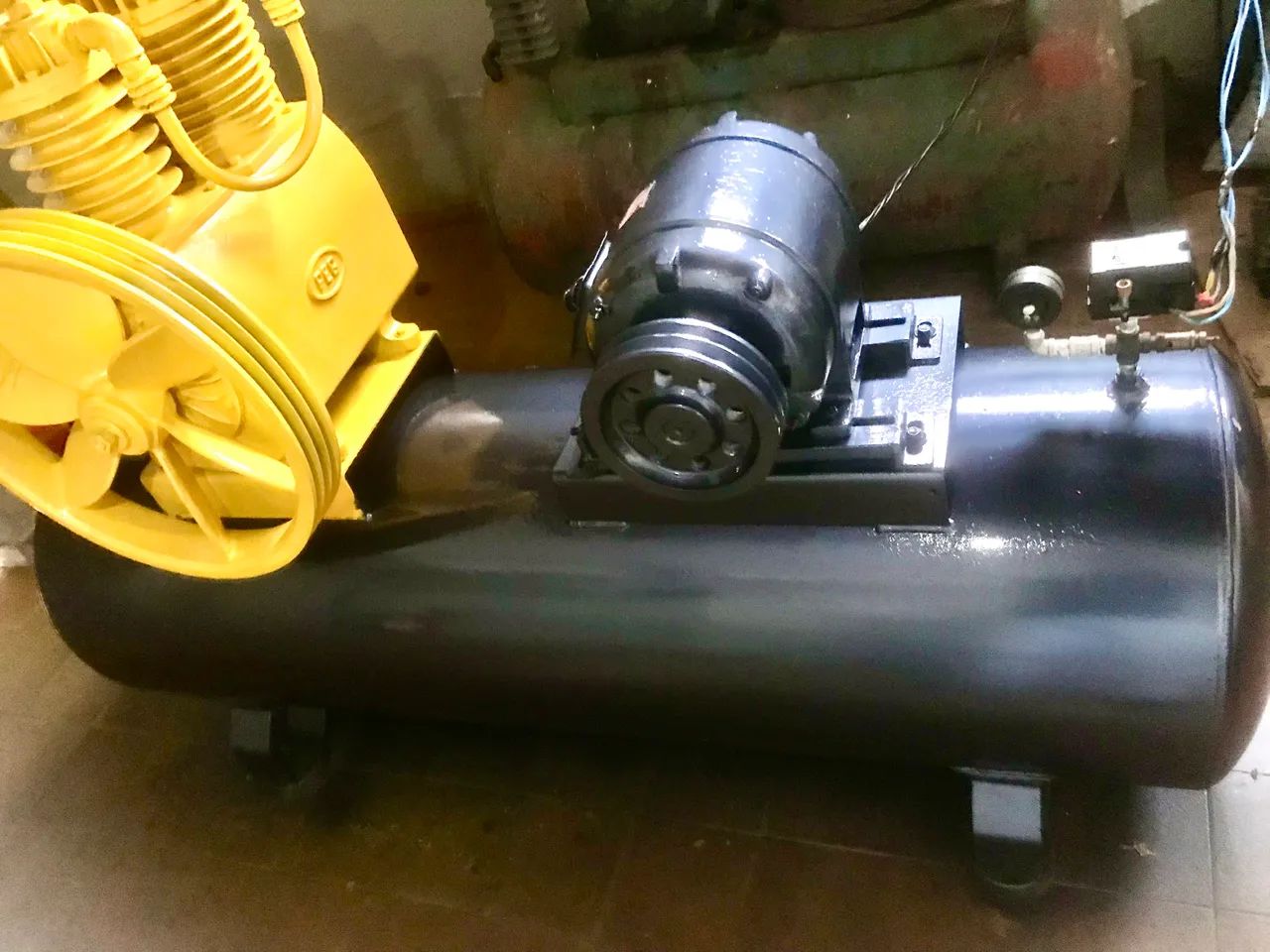 Compressor de ar 40 pés  - Foto 4
