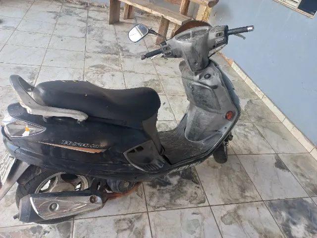 moto Suzuki bugman 125 automática 3.300,00