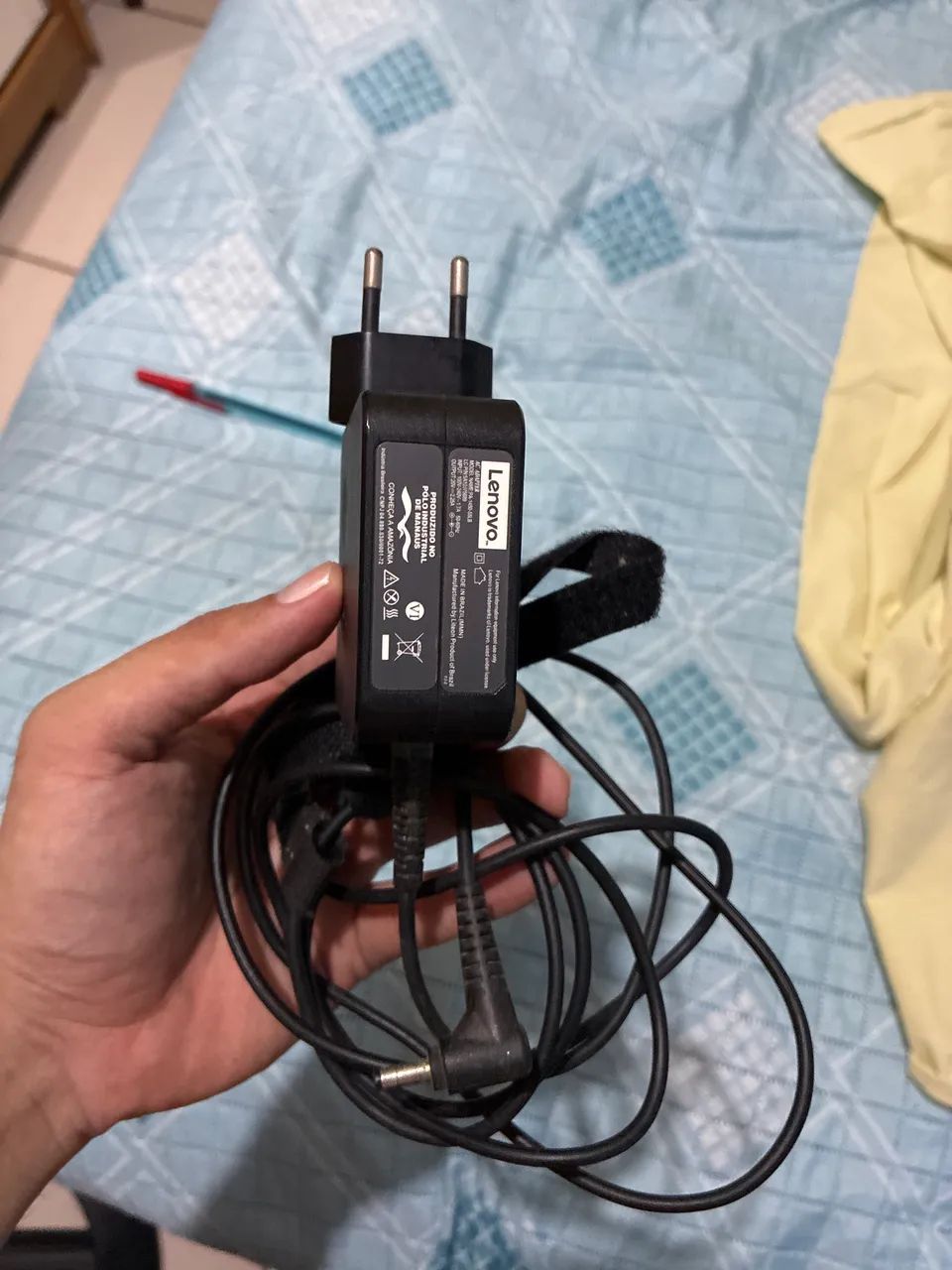Carregador de notebook Lenovo 