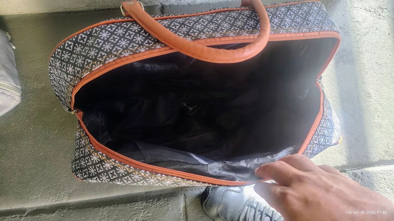 Mala de mão nova , ótima para viagem  - Foto 3
