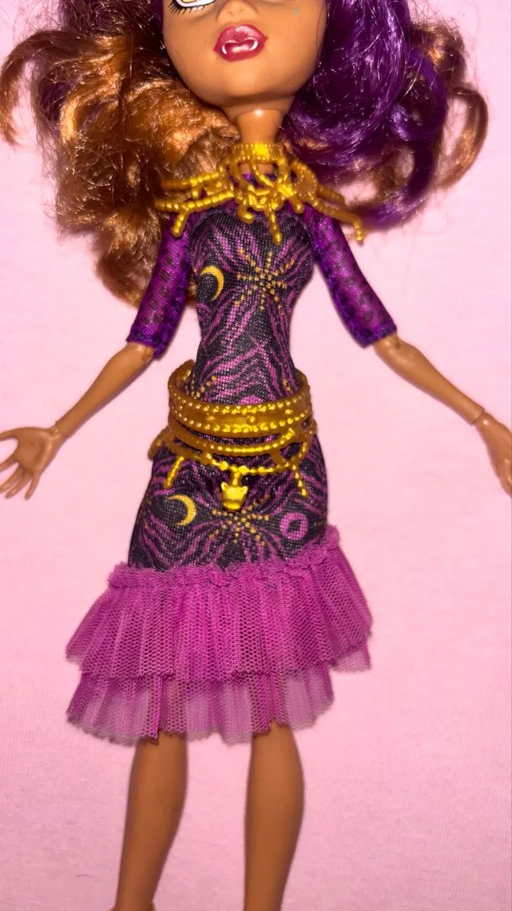 boneca clawdeen (faltando só um brinco) - Foto 2