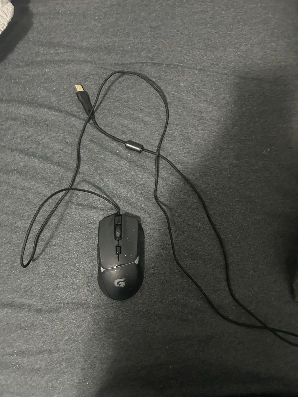 Mouse gamer com RGB