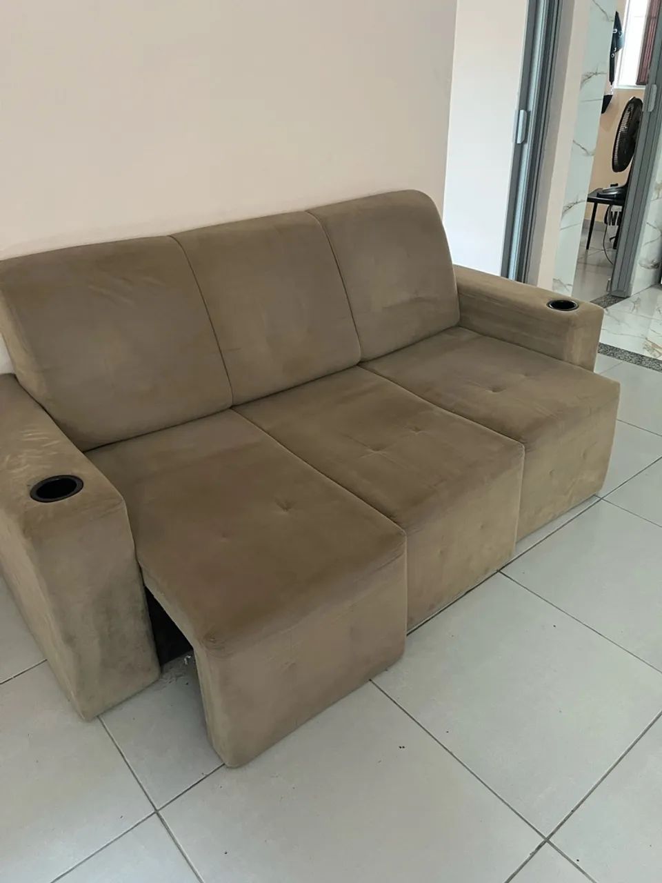 Sofá retrátil 3 lugares  - Foto 2