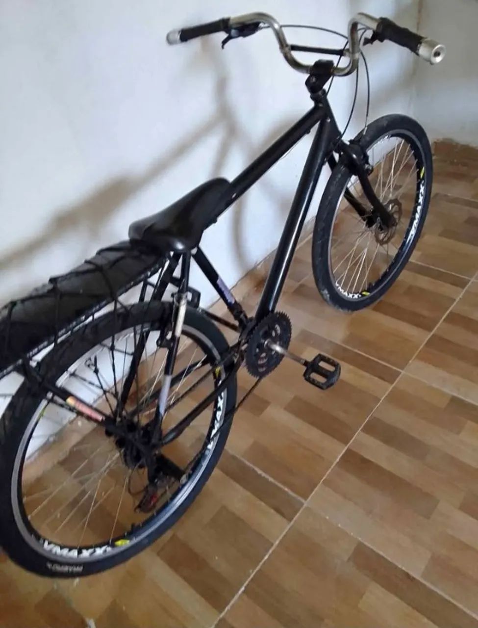 BICICLETA MONTADINHA COM VMAX 